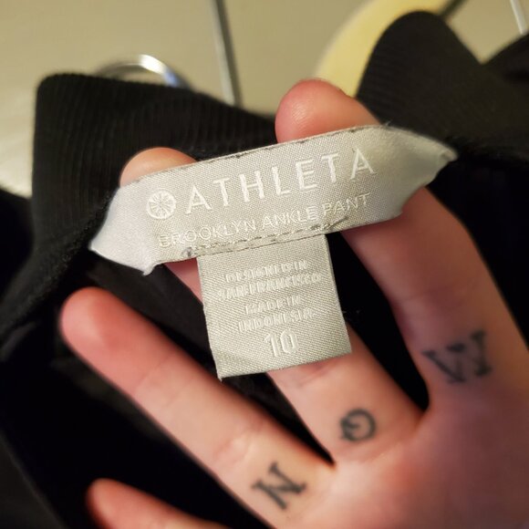 Athleta Brooklyn Ankle Pant Women's Size 10 Lightweight City Athleisure 198671 - Picture 7 of 12